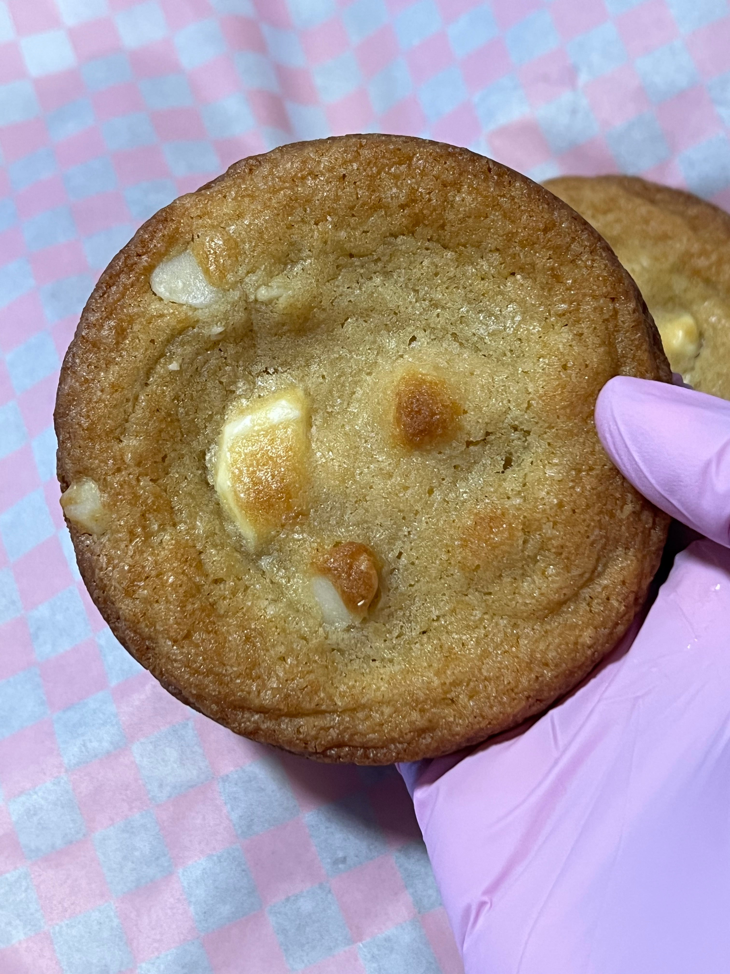 White Chocolate Macadamia